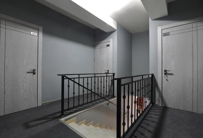 هتل Evita Tashkent