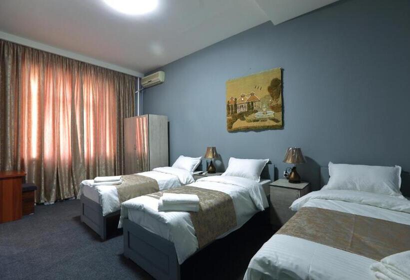 هتل Evita Tashkent