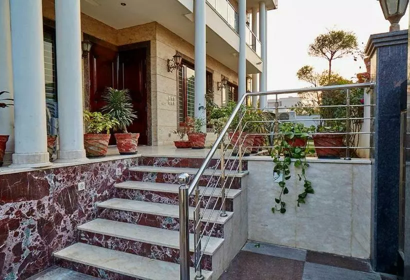 Hotelli Kapoor Residency