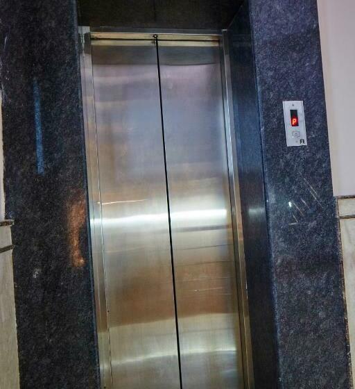 Hotel Kapoor Residency