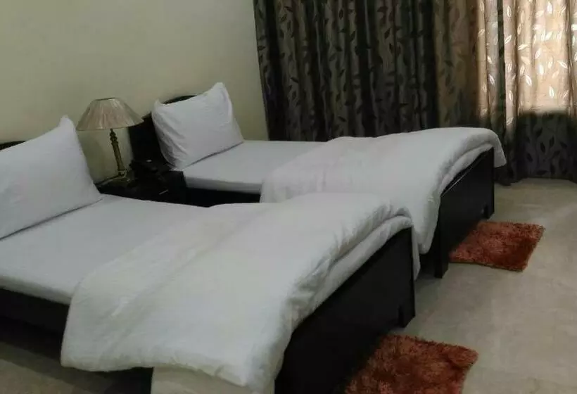 Hotelli Kapoor Residency