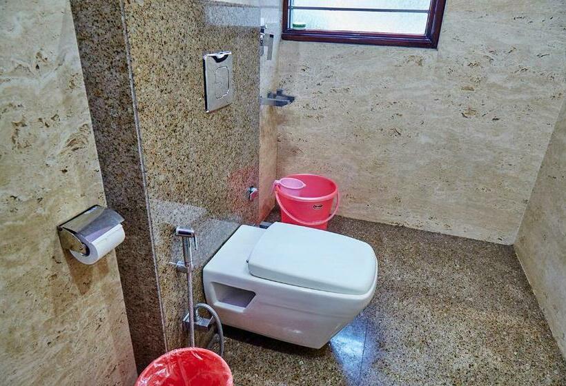 Hotel Kapoor Residency