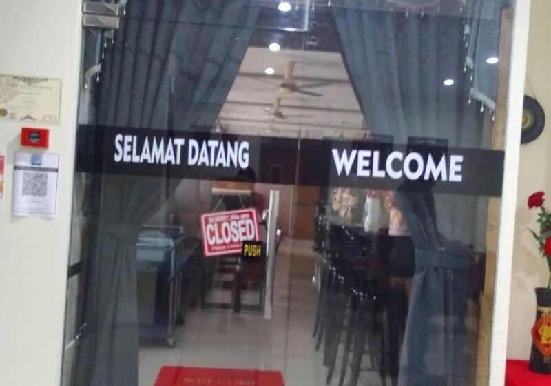 Hotel Oyo 90464 Borneo Suites