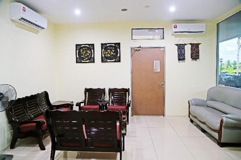 Hotel Oyo 90464 Borneo Suites