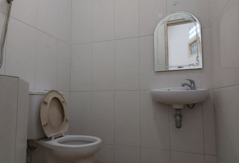 호텔 Reddoorz At Ledug Tretes