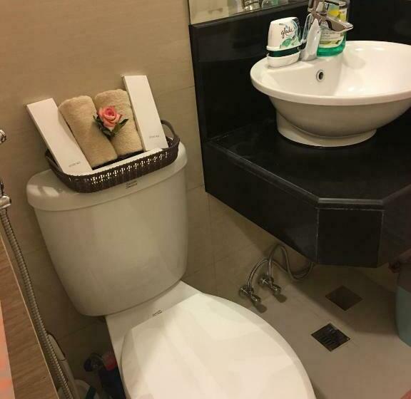 Near Manila Airport Spacious Condo Unit