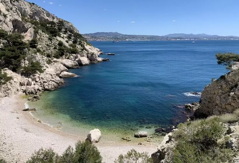 ペンション La Parenthèse Saint Donat