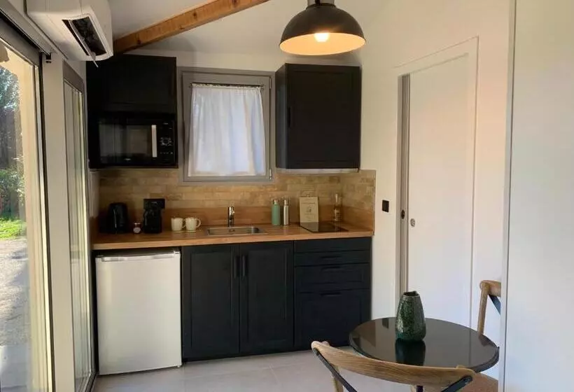 ペンション La Parenthèse Saint Donat