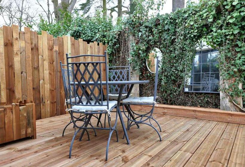 펜션 Maisonnette Avec Terrasse Et Parking   Madeleine, Il était Une Fois