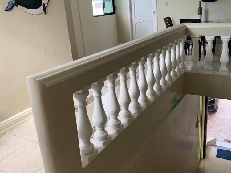 Pension Reef Hostel Manta