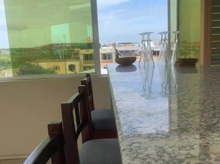 پانسیون Reef Hostel Manta