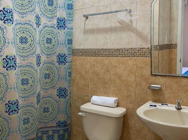 Pension Reef Hostel Manta