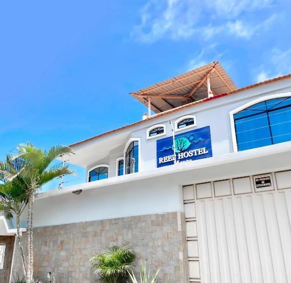 Pension Reef Hostel Manta