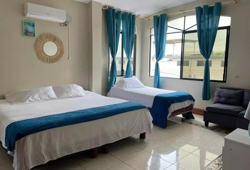 پانسیون Reef Hostel Manta