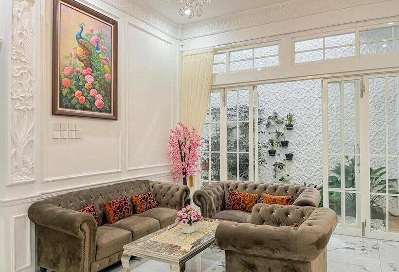 بنسيون Sakura Guest House By The Lavana