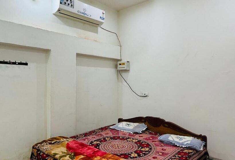 펜션 Shreenathji Haveli