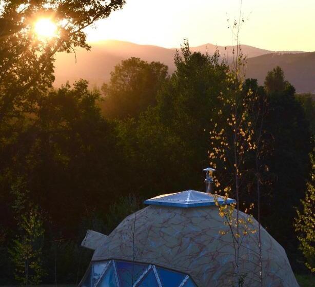 پانسیون Soho Place