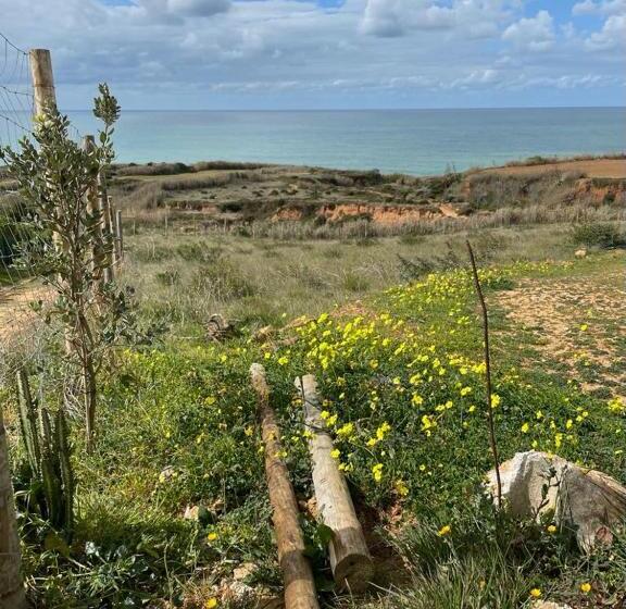 تختخواب و صبحانه Lalita House