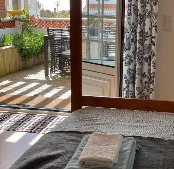 تختخواب و صبحانه Lalita House