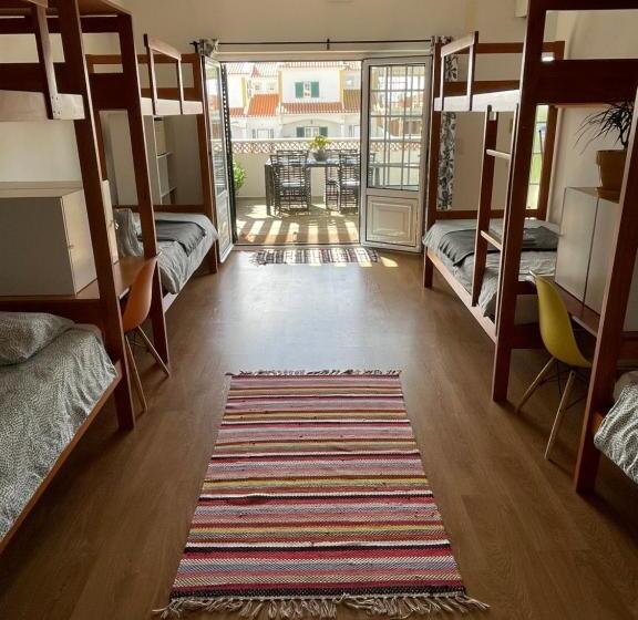 تختخواب و صبحانه Lalita House