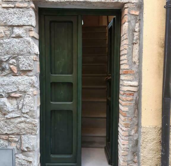 צימר S Enna Birdi