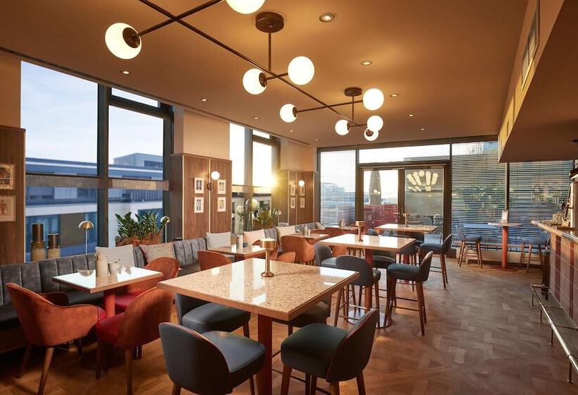 Adina Apartment Hotel Stuttgart