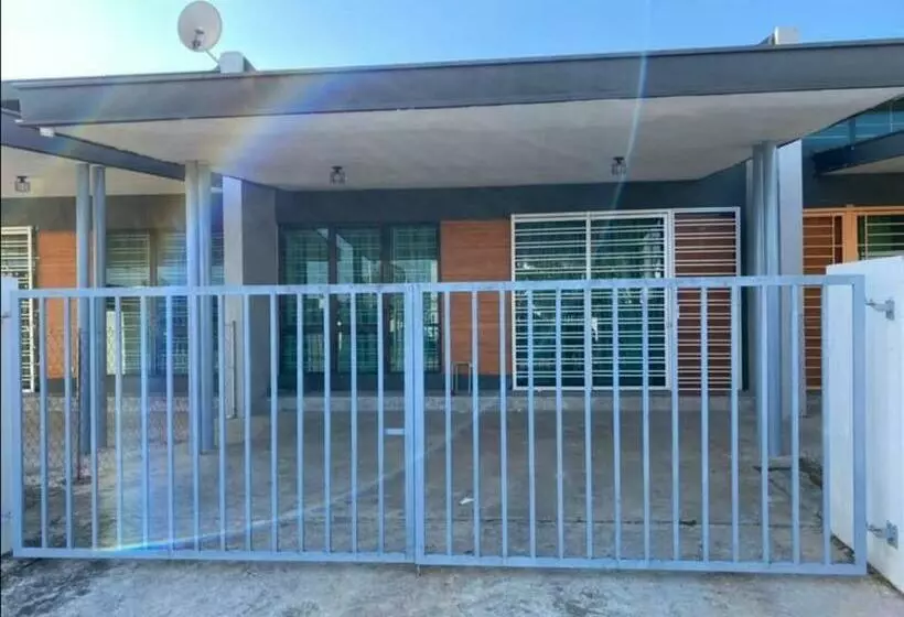 Hotelli Oyo Home 90459 Nd  Homestay