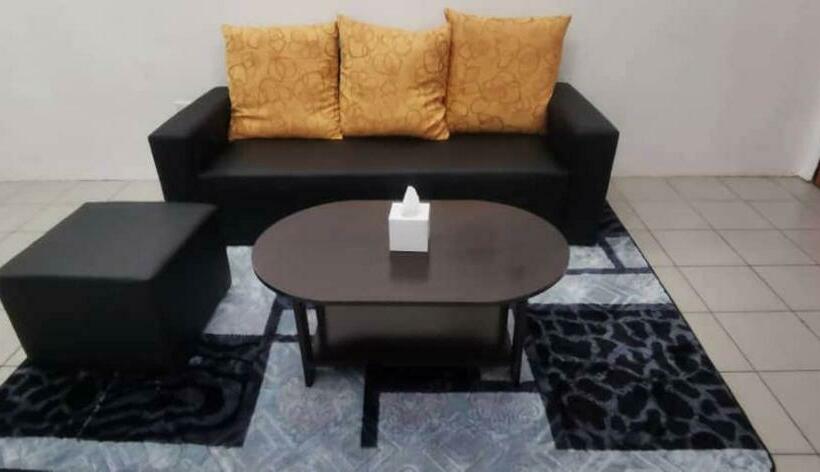 Отель Oyo Home 90459 Nd Homestay