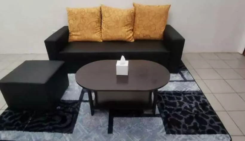 Hotelli Oyo Home 90459 Nd  Homestay