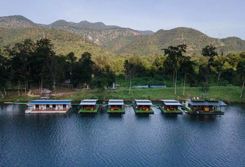 ホテル Phu Naphat Resort