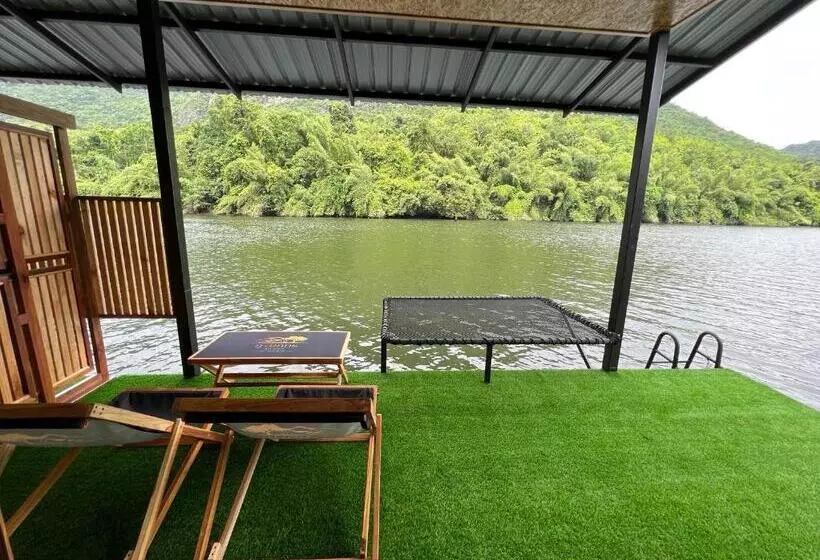 ホテル Phu Naphat Resort