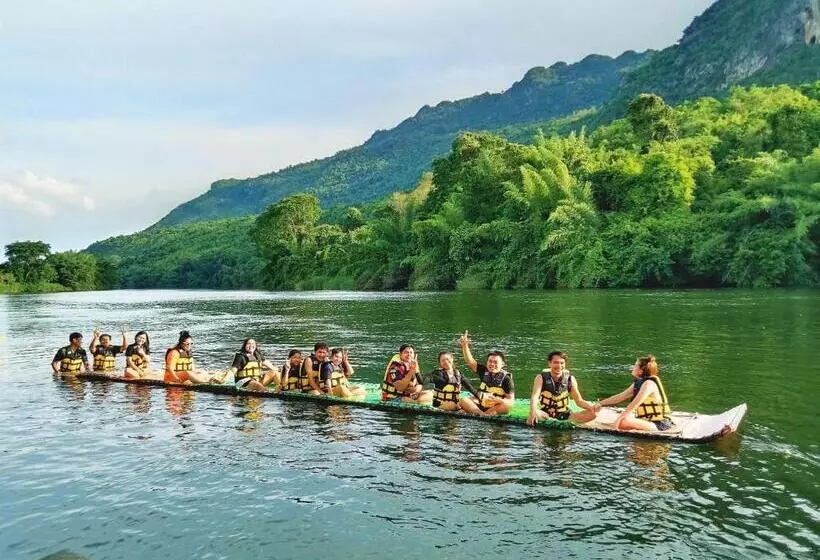 ホテル Phu Naphat Resort