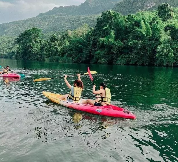 ホテル Phu Naphat Resort