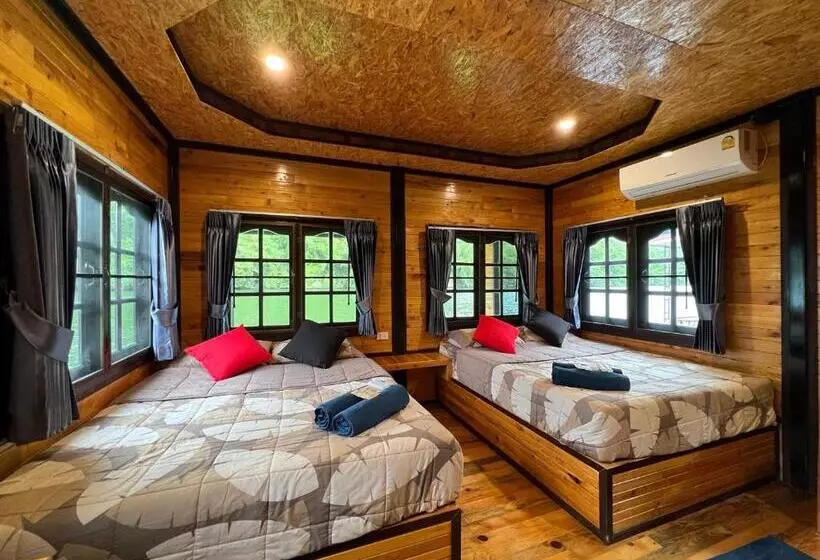 ホテル Phu Naphat Resort