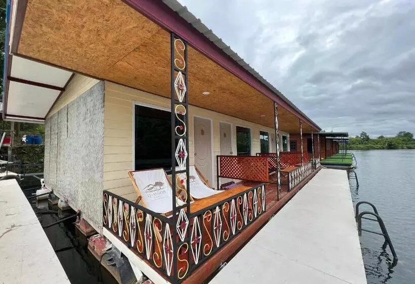 ホテル Phu Naphat Resort