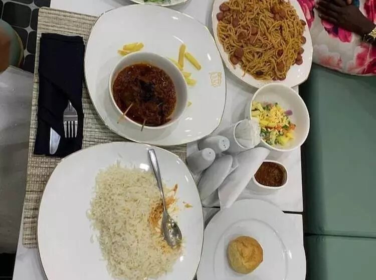 هتل Reno Apartments Abuja