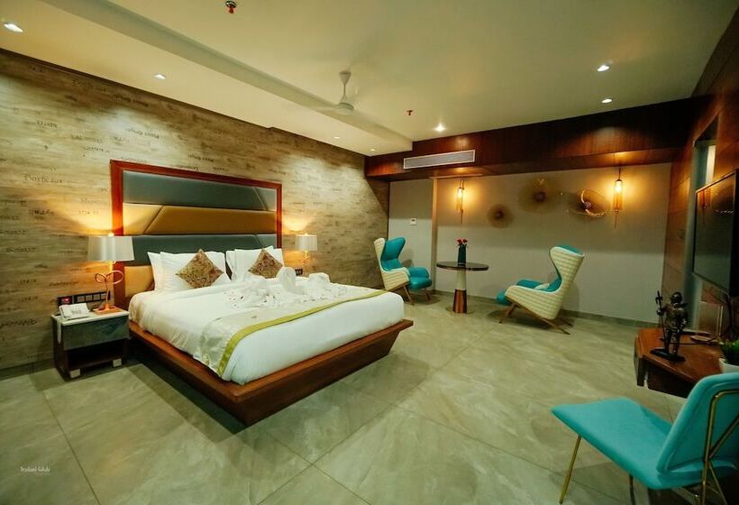 Rg Exclusive Hotel  Akola