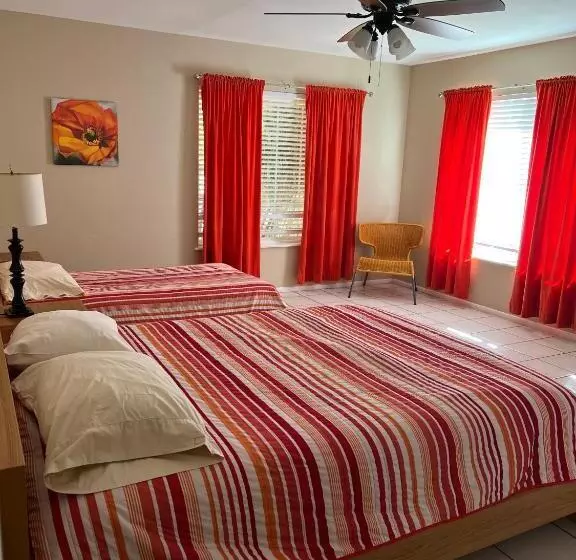 Hotelli Seven Bluff Cabins