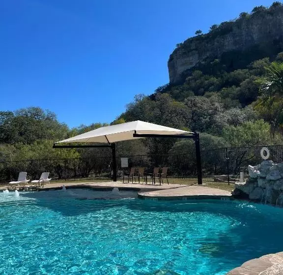 Hotelli Seven Bluff Cabins