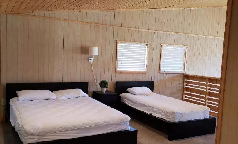 Hotelli Seven Bluff Cabins