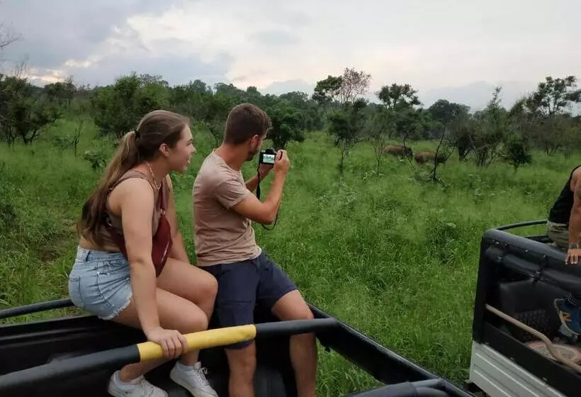 Hotelli Sigiriya Cashew Palace Resort