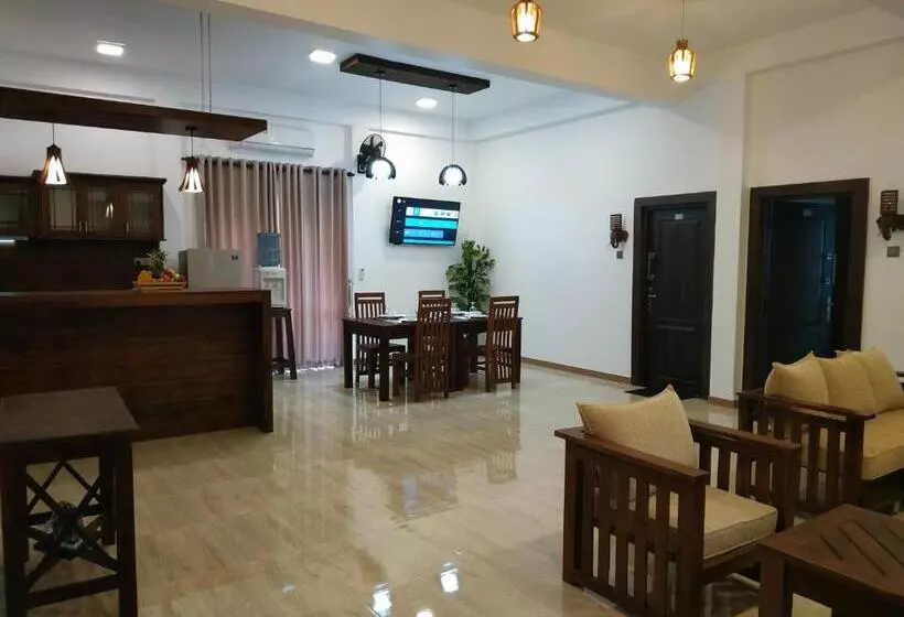 Hotelli Sigiriya Cashew Palace Resort