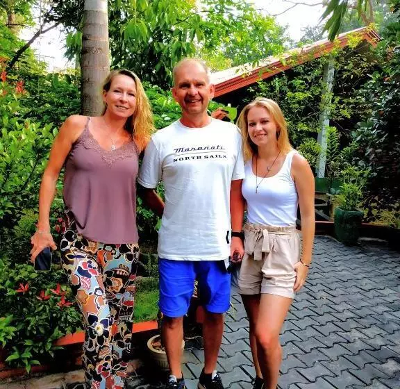 Hotelli Sigiriya Cashew Palace Resort