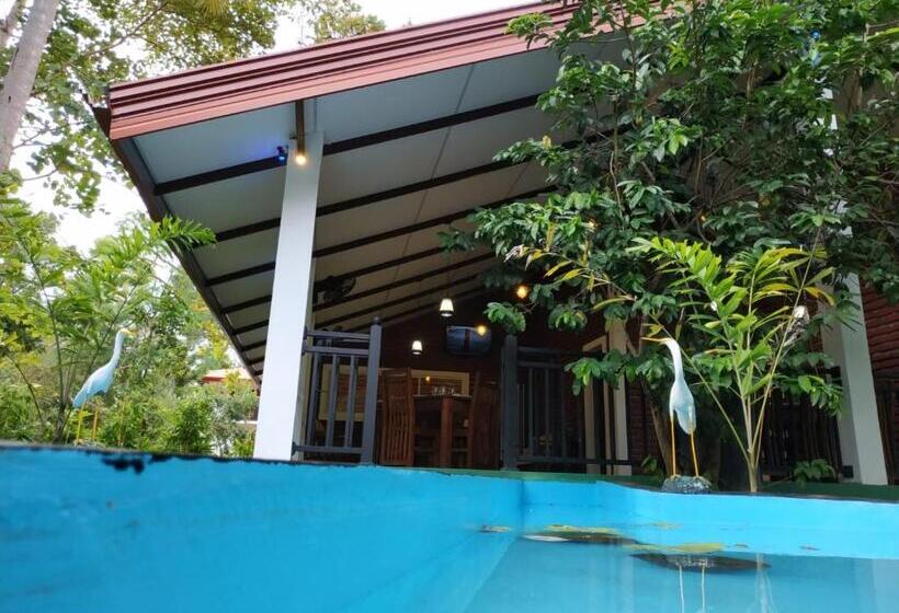 فندق Sigiriya Cashew Palace Resort