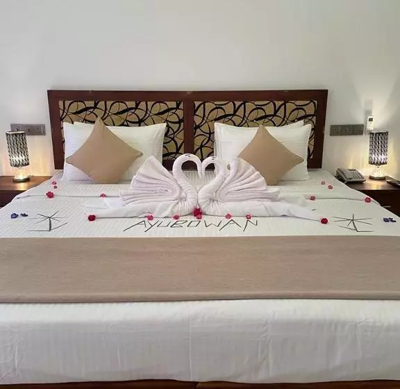 Hotelli Sigiriya Cashew Palace Resort