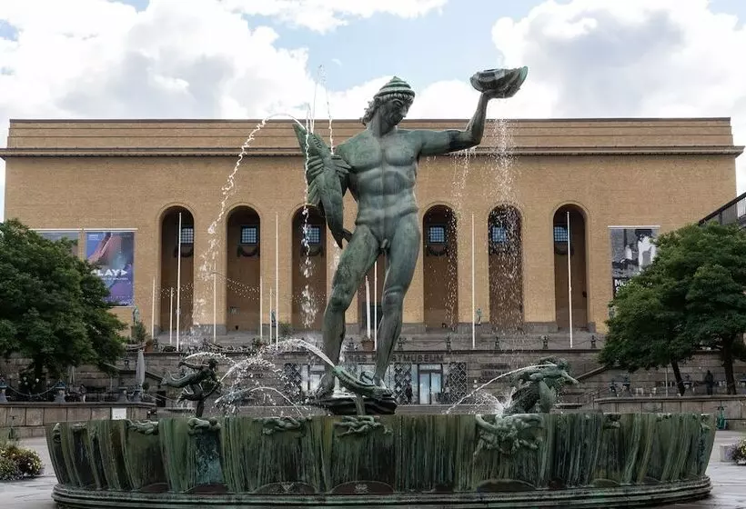 Live And Stay Ekmanska