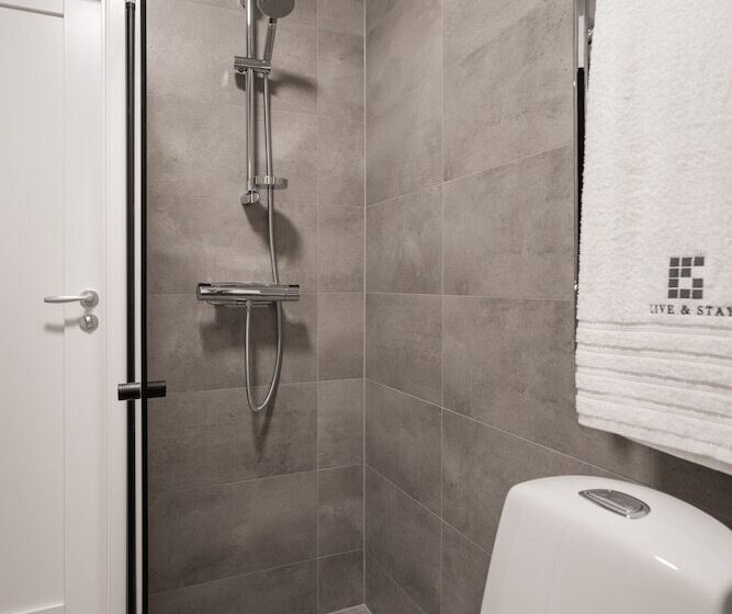 Live And Stay Ekmanska