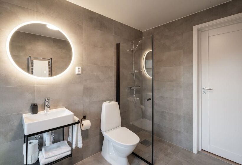 Live And Stay Ekmanska