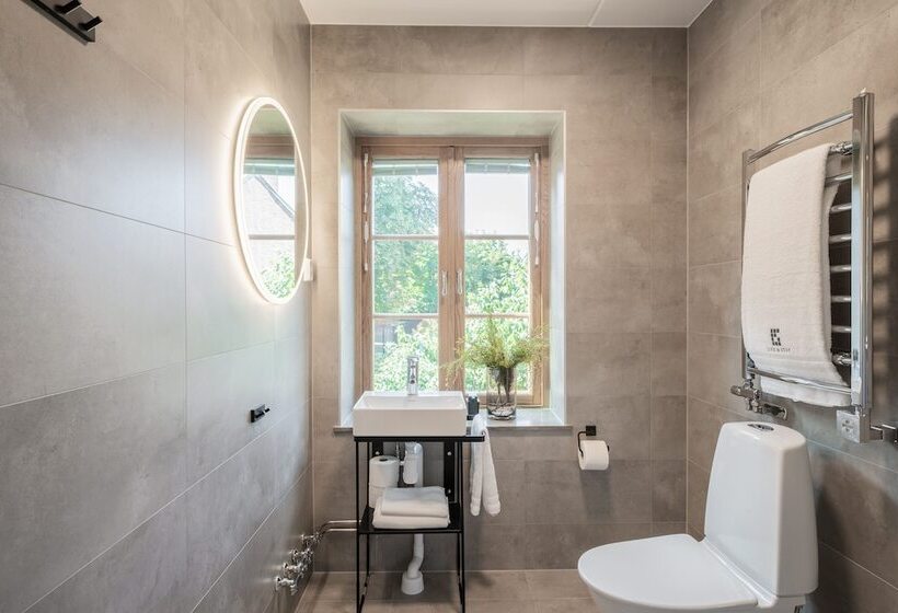 Live And Stay Ekmanska