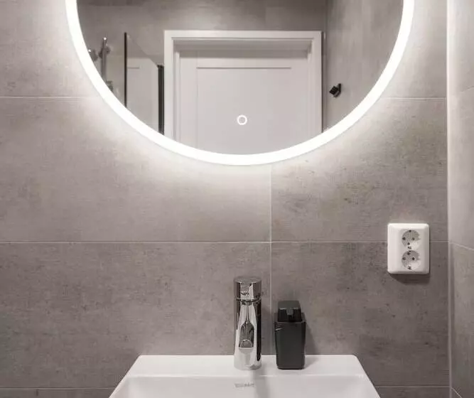 Live And Stay Ekmanska